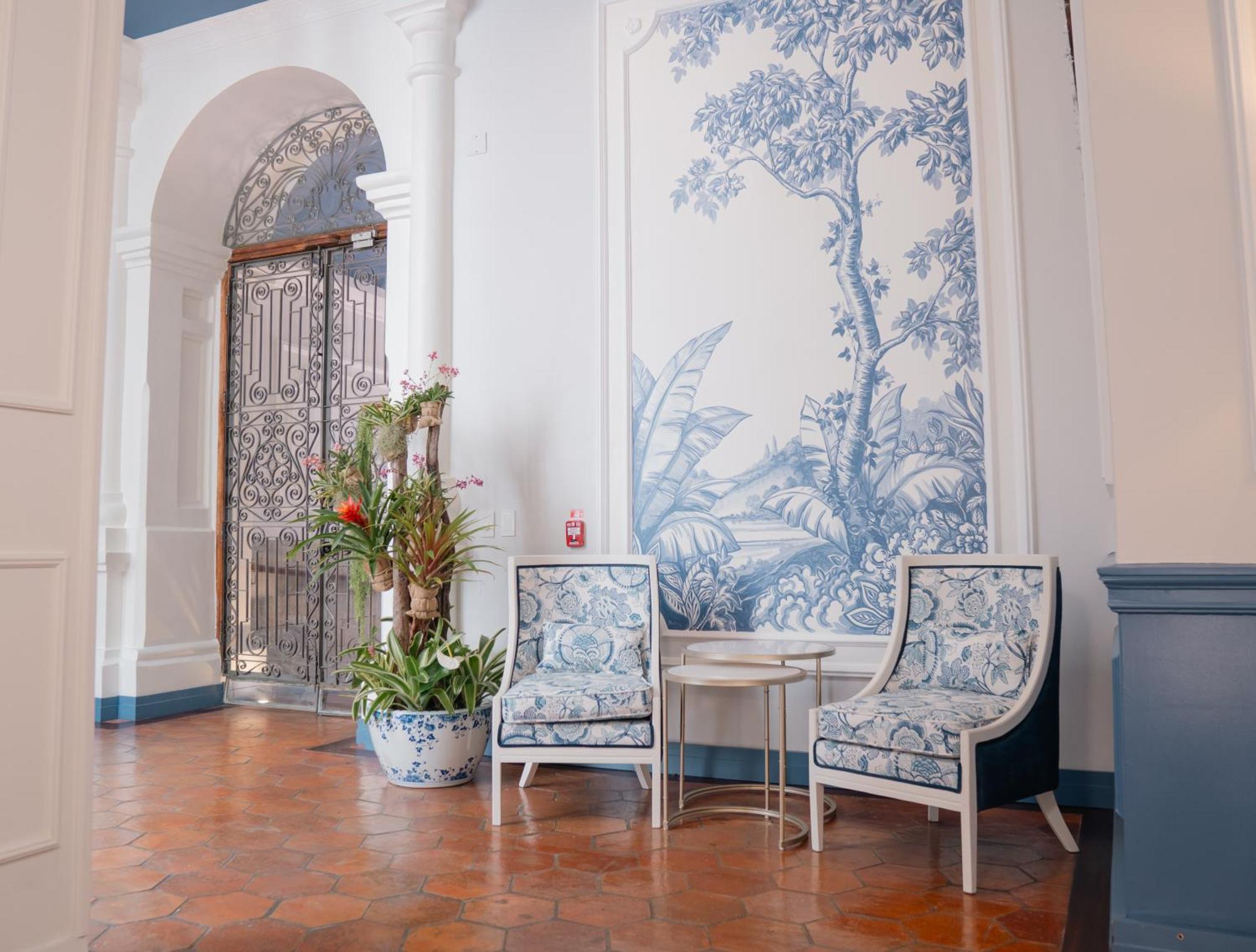 Parc Royale Suites Hotel Cuenca Bagian luar foto