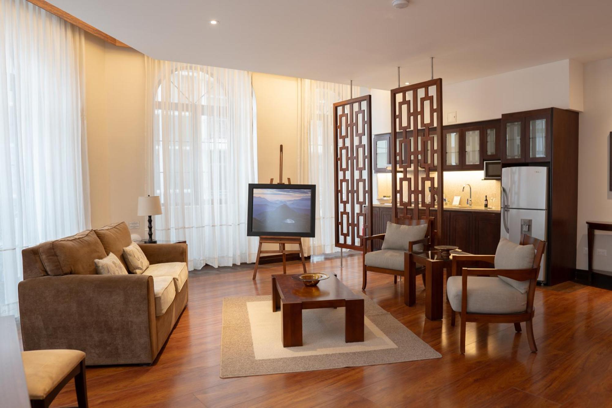 Parc Royale Suites Hotel Cuenca Bagian luar foto