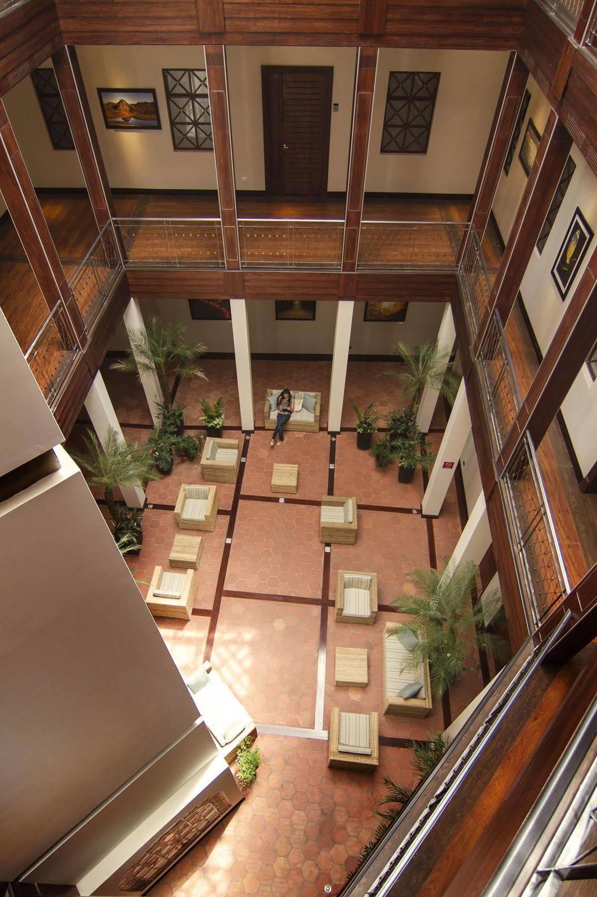 Parc Royale Suites Hotel Cuenca Bagian luar foto